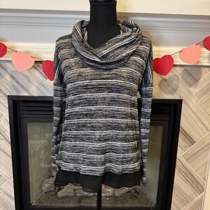 White House Black Market  Cowl Neck Tunic Top Long Sleeve Small